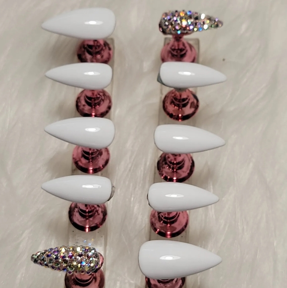 Press on nails - Picture 4 of 6